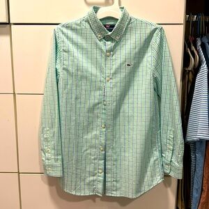 NWOT Boys Medium Vineyard Vines button up, checkered shirt. Cotton, nylon& poly